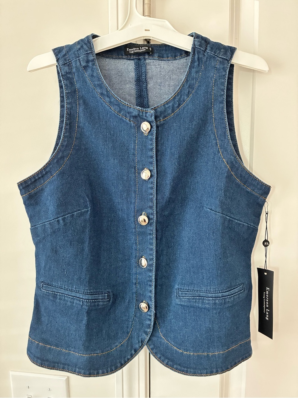 Emerson Lang Denim tank button down top - Blue NEW WITH TAG Size Medium